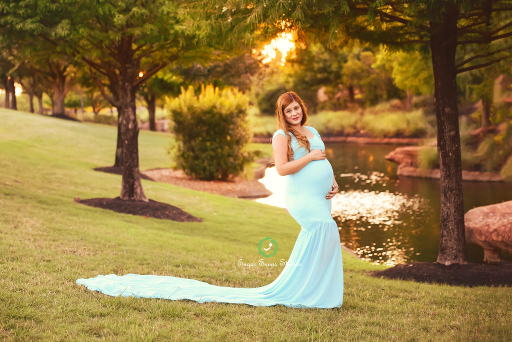 maternity studio photographer cypress houston